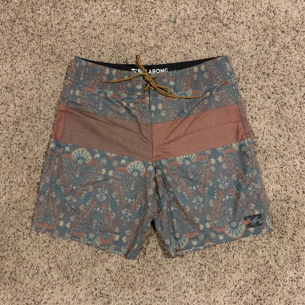 Billabong Tribong boardshorts